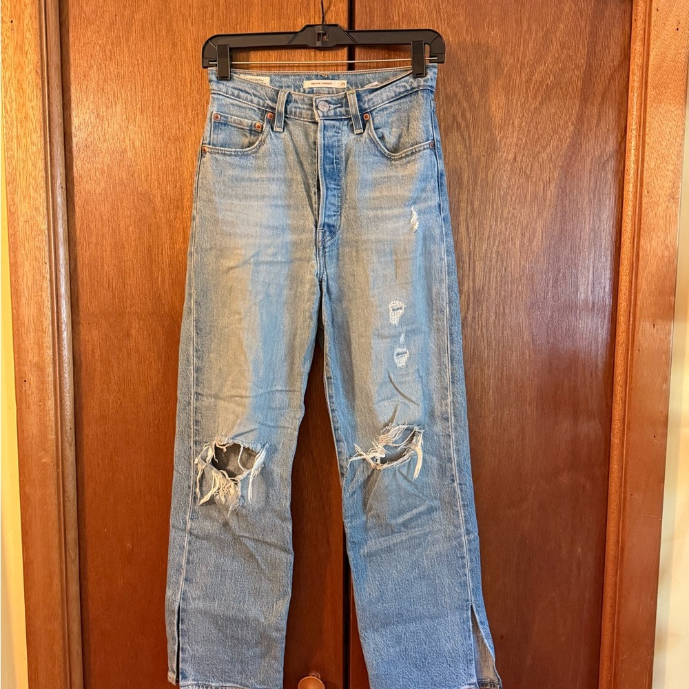 Levi's Ribcage Straight Leg Distressed Jeans